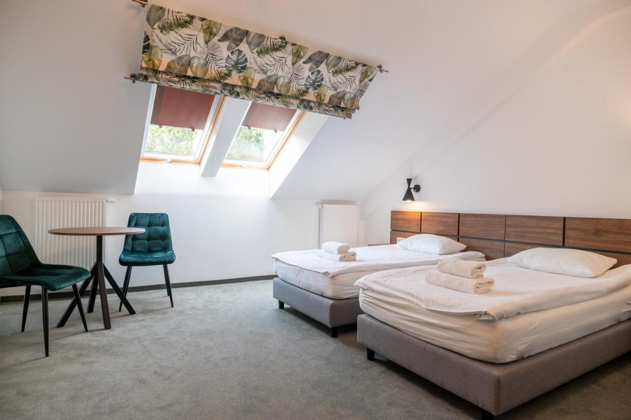 Hotel Odejewscy Chojnice Buitenkant foto
