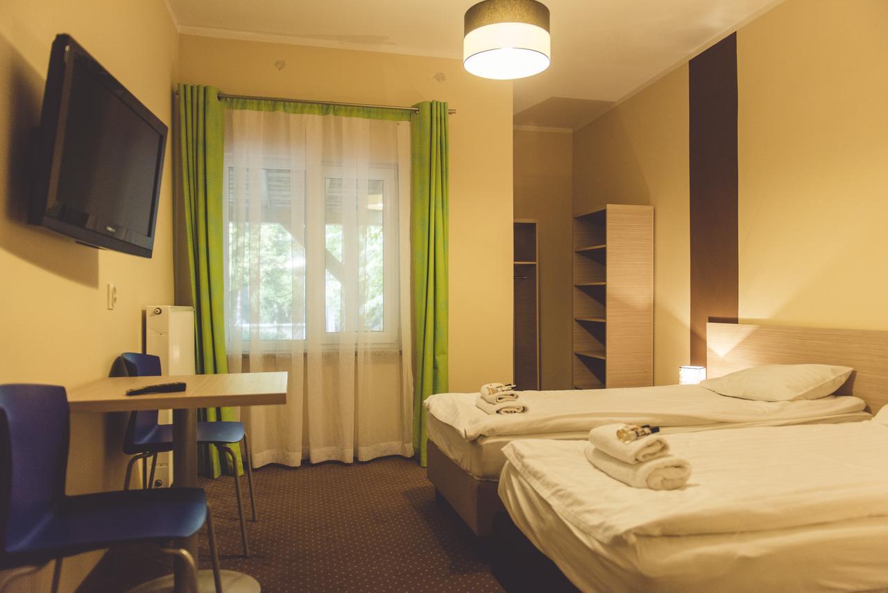 Hotel Odejewscy Chojnice Buitenkant foto