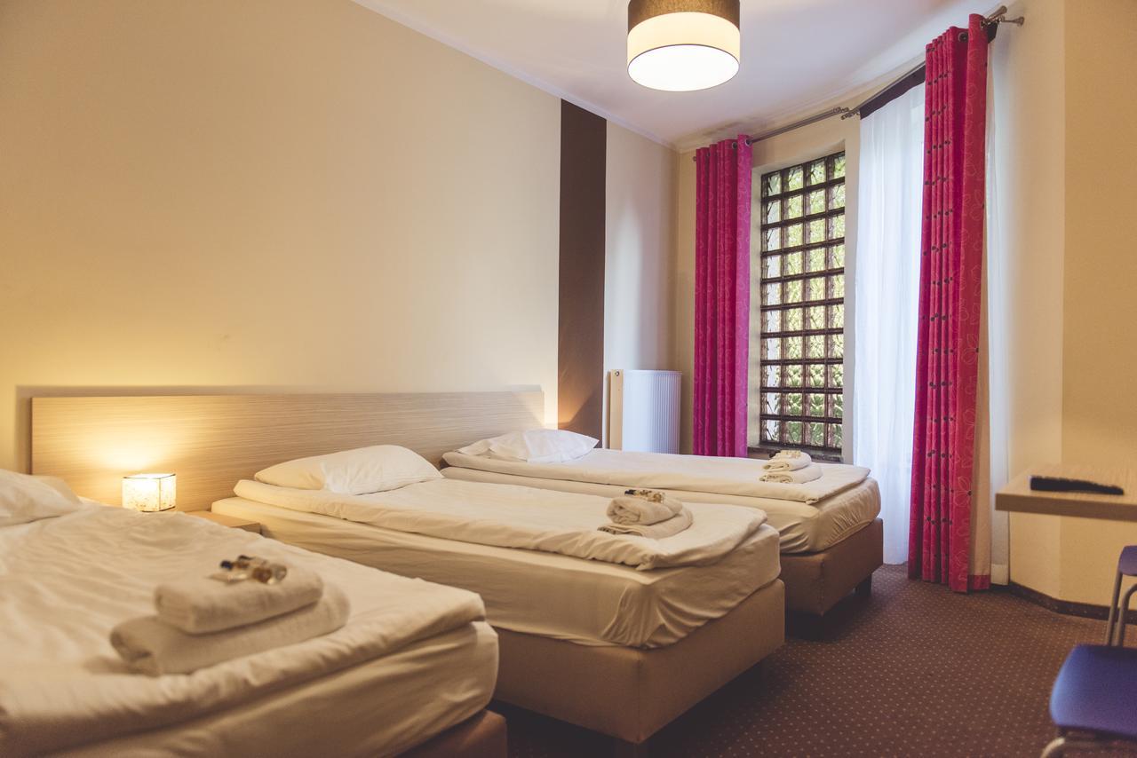 Hotel Odejewscy Chojnice Buitenkant foto